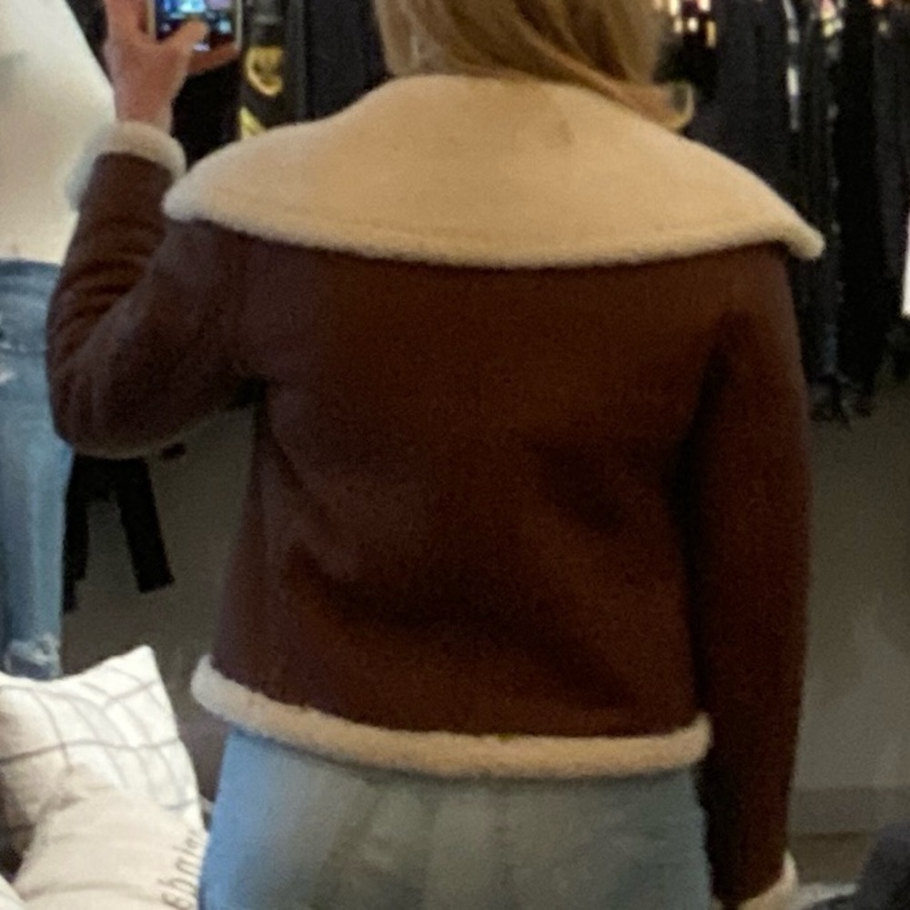 Theory Sedona Relax Shearling Moto Lamb's Leather Wide Collar Zip-Up Jacket - Picture 9 of 9